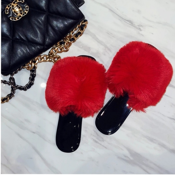 ❤Just In ❤ FUR JELLY SLIDES- RED - Picture 3 of 3